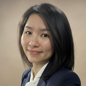 Dr. Tra Tran headshot